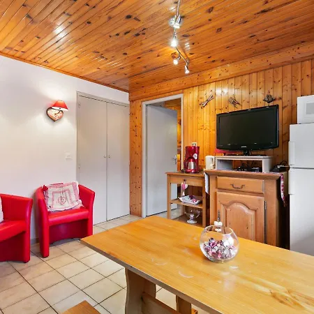 Cosy In Saulxures-sur-moselotte With Forest Nearby